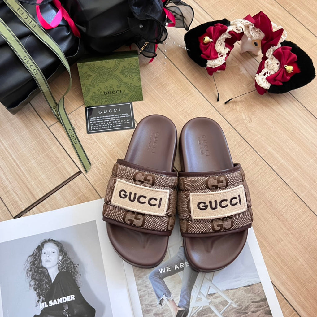 Gucci Embroidery Vintage Embossed Slippers