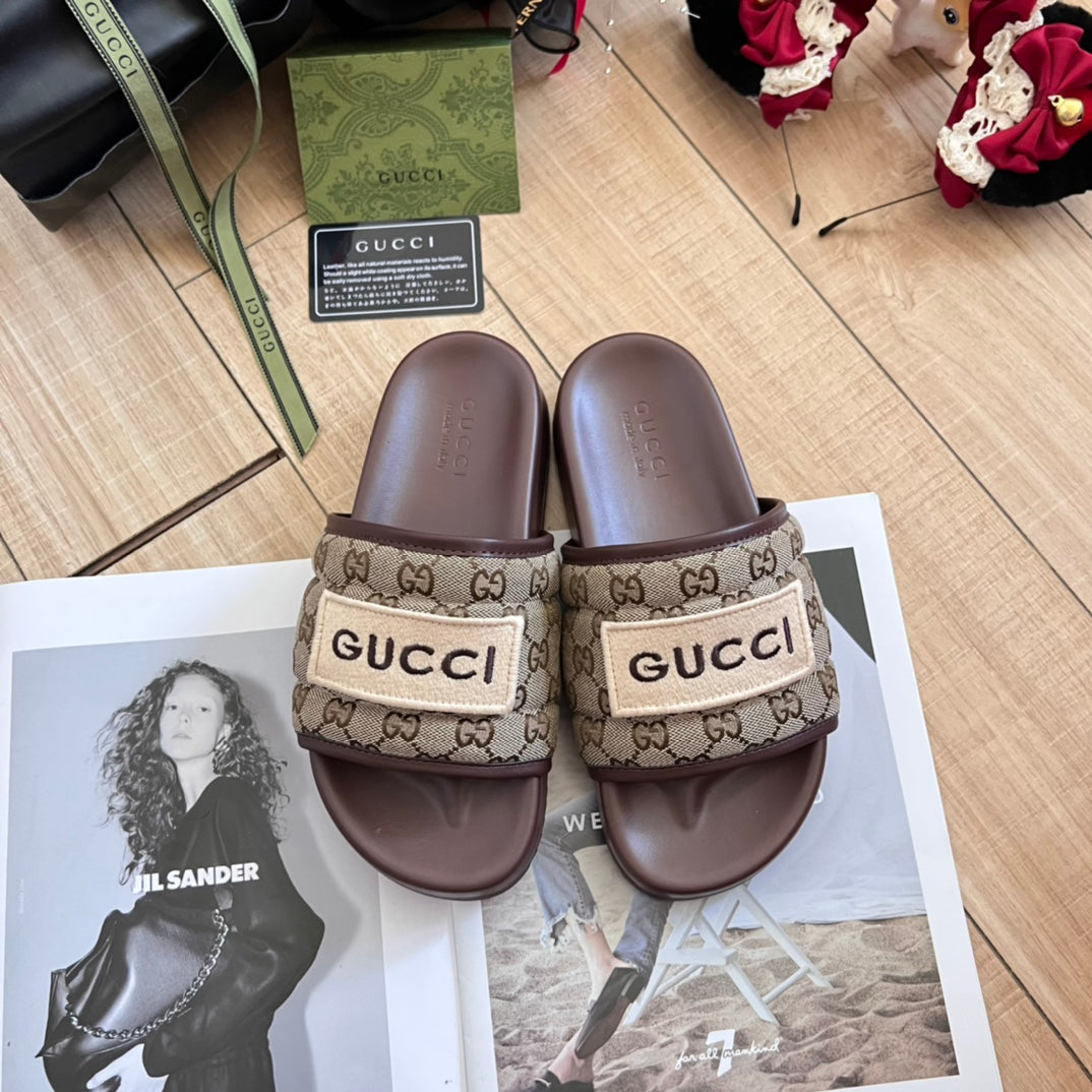Gucci Embroidery Vintage Embossed Slippers